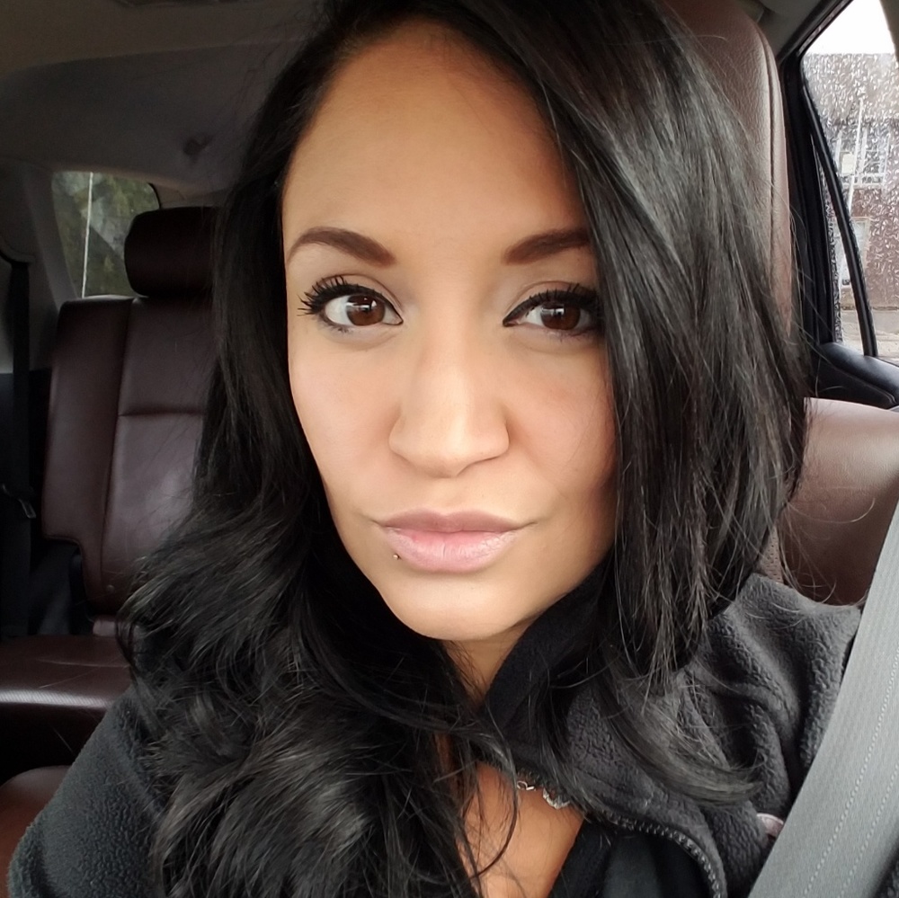 Meet your Posher, Melissa